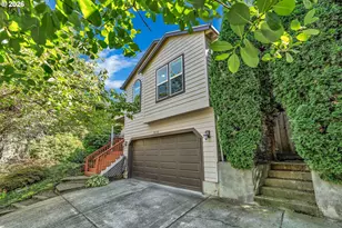 3502 SW Illinois St, Portland, OR 97221 - Photo 2
