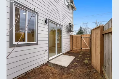 5857 NE Prescott St #1, Portland, OR 97218 - Photo 10