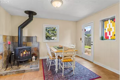 3805 SE Mall St, Portland, OR 97202 - Photo 10