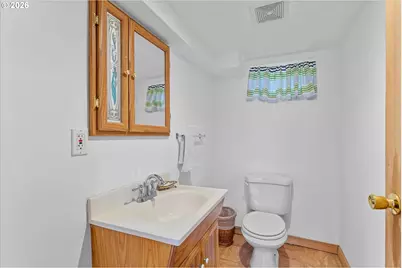 3805 SE Mall St, Portland, OR 97202 - Photo 18