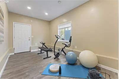 7915 N Exeter Ave, Portland, OR 97203 - Photo 24