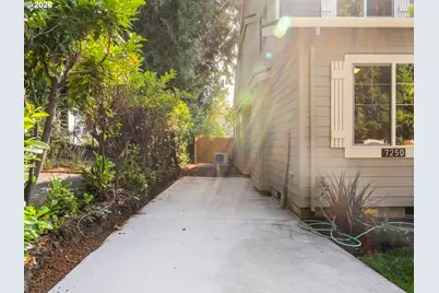 7250 SW 1st Ave, Portland, OR 97219 - Photo 16