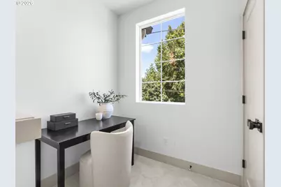 7694 N Montana Ave, Portland, OR 97217 - Photo 8