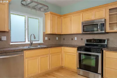 3789 NW 4th Ave, Hillsboro, OR 97124 - Photo 18