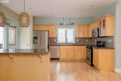 3789 NW 4th Ave, Hillsboro, OR 97124 - Photo 14