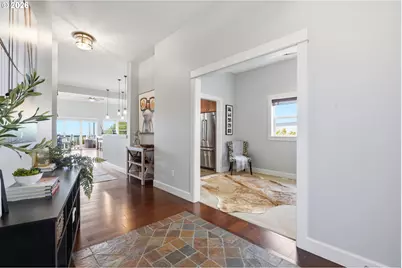 4243 NW Twilight Ter, Portland, OR 97229 - Photo 4