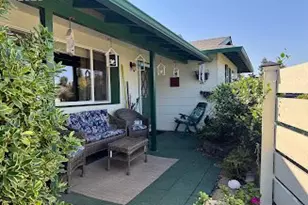 2268 9th St, Springfield, OR 97477 - Photo 2