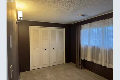 2268 9th St, Springfield, OR 97477 - Photo 22