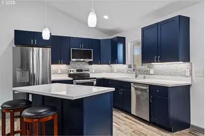 2579 Pony Creek Rd, North Bend, OR 97459 - Photo 12