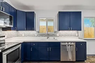 2579 Pony Creek Rd, North Bend, OR 97459 - Photo 10