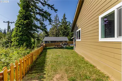 2579 Pony Creek Rd, North Bend, OR 97459 - Photo 28