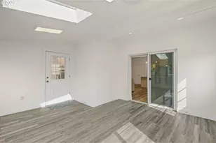 6371 SE 84th Ave, Portland, OR 97266 - Photo 12