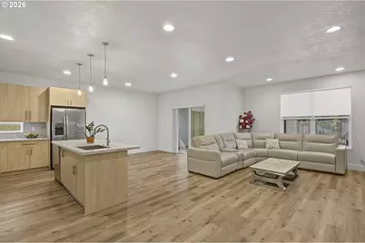 6371 SE 84th Ave, Portland, OR 97266 - Photo 4