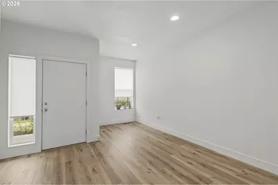 6371 SE 84th Ave, Portland, OR 97266 - Photo 2