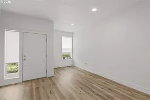 6371 SE 84th Ave, Portland, OR 97266 - Photo 2