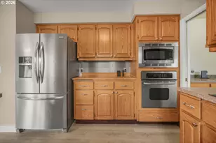 9305 NE 83rd Ave, Vancouver, WA 98662 - Photo 8