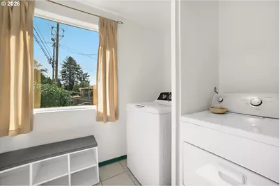 247 NE Williams Ave, Depoe Bay, OR 97341 - Photo 18