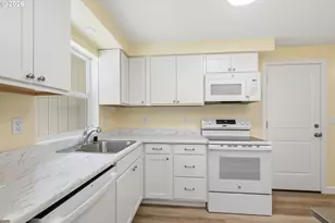 88002 10th St, Veneta, OR 97487 - Photo 6