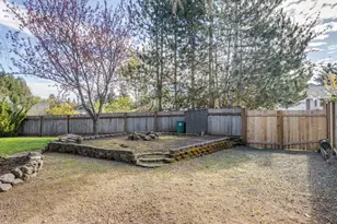 8530 SW Dakota Dr, Tualatin, OR 97062 - Photo 14