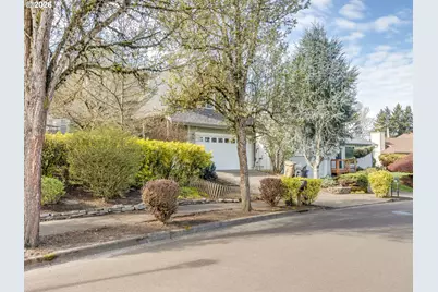 8530 SW Dakota Dr, Tualatin, OR 97062 - Photo 2