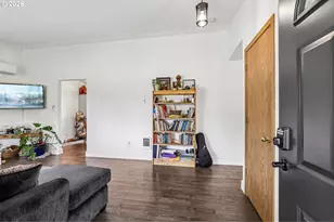 608 SE Sumner St, Camas, WA 98607 - Photo 4