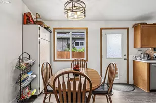 608 SE Sumner St, Camas, WA 98607 - Photo 8