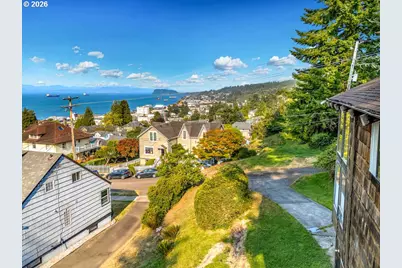 907 5th St, Astoria, OR 97103 - Photo 6