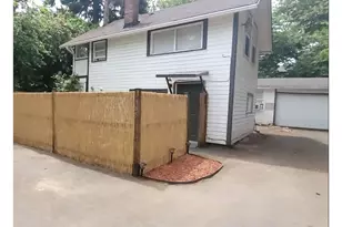 333 SE 165th Ave, Portland, OR 97233 - Photo 2