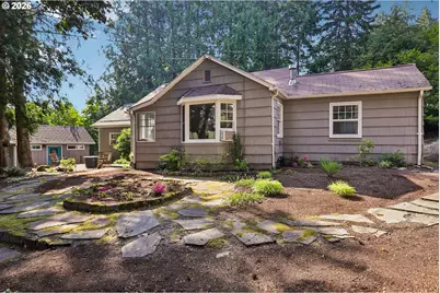 731 SW Maplecrest Dr, Portland, OR 97219 - Photo 46