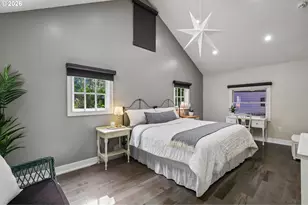 731 SW Maplecrest Dr, Portland, OR 97219 - Photo 30