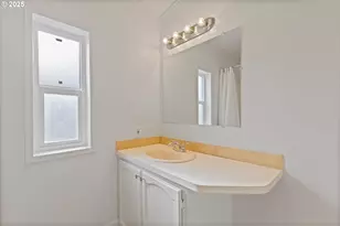 535 SW Maple St, Hillsboro, OR 97123 - Photo 10