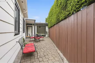 4135 NE Multnomah St, Portland, OR 97232 - Photo 46