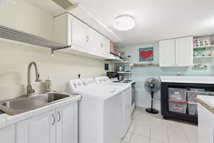 4135 NE Multnomah St, Portland, OR 97232 - Photo 38