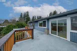 67538 E Bay Rd, North Bend, OR 97459 - Photo 38