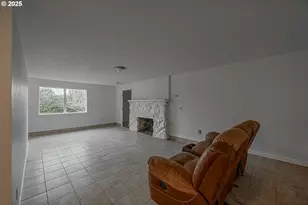 67538 E Bay Rd, North Bend, OR 97459 - Photo 42