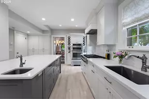 6428 SE Reed College Pl, Portland, OR 97202 - Photo 16