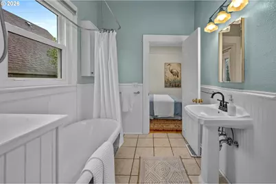 5525 NE Everett St, Portland, OR 97213 - Photo 14