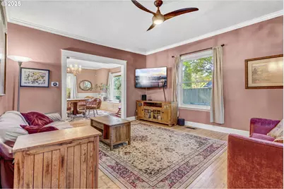 165 SE 33rd Ave, Hillsboro, OR 97123 - Photo 8