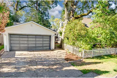 165 SE 33rd Ave, Hillsboro, OR 97123 - Photo 36