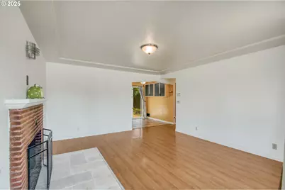 4316 SE 174th Ave, Portland, OR 97236 - Photo 8