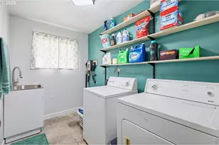 405 Kent St, Drain, OR 97435 - Photo 20
