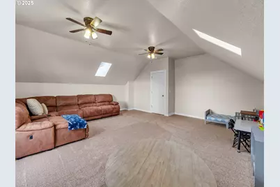 360 NW 6th St, Willamina, OR 97396 - Photo 20