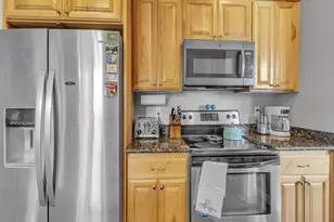 360 NW 6th St, Willamina, OR 97396 - Photo 10