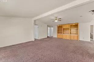 220 Robin St, Roseburg, OR 97470 - Photo 18