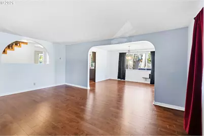 320 Dellwood Dr, Eugene, OR 97405 - Photo 4