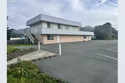 94181 4th St, Gold Beach, OR 97444 - Photo 1