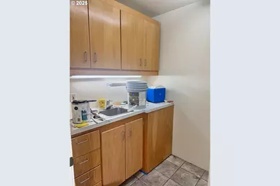94181 4th St, Gold Beach, OR 97444 - Photo 6