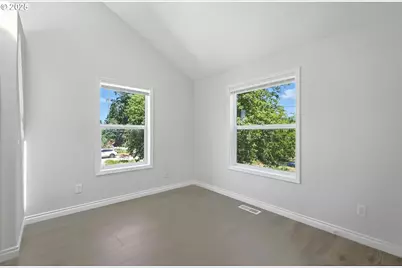 5609 SE 117th Ave, Portland, OR 97266 - Photo 14