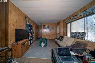 530 Myeena Loop, Florence, OR 97439 - Photo 16