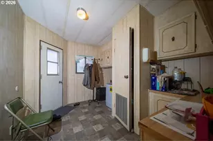 530 Myeena Loop, Florence, OR 97439 - Photo 8